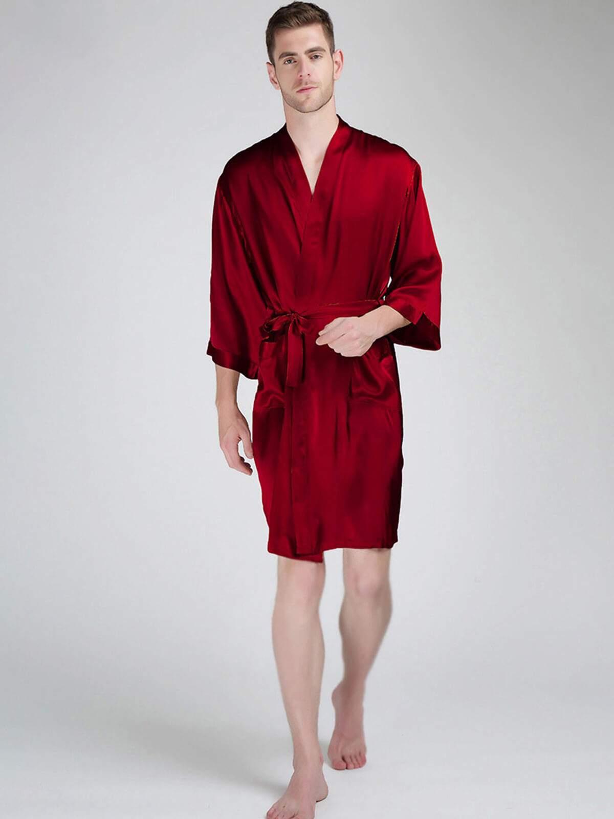 19 Momme Classic Short Silk Kimono Robe For Men [FS042] - $189.00 :  FreedomSilk, Best Silk Pillowcases, Silk Sheets, Silk Pajamas For Women,  Silk Nightgowns Online Store