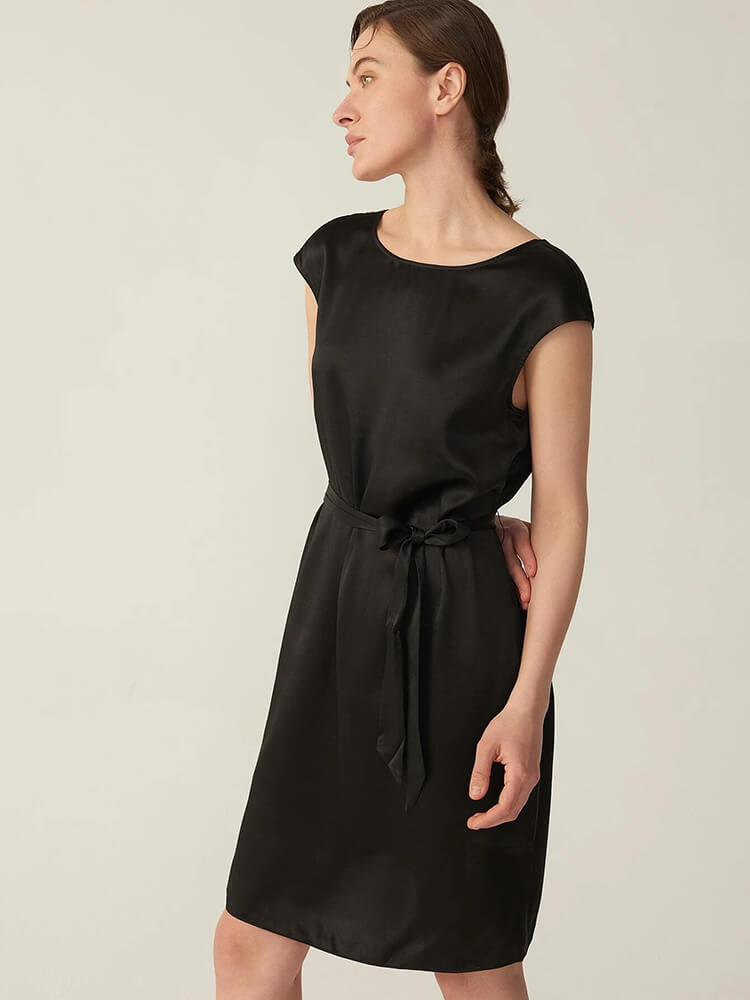 22 Momme V Neck Short Silk Dress Wearable Front And Back