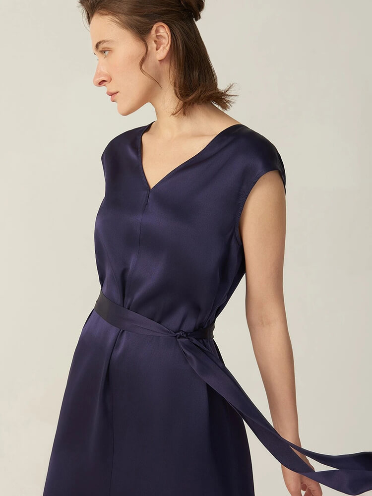22 Momme V Neck Short Silk Dress Wearable Front And Back