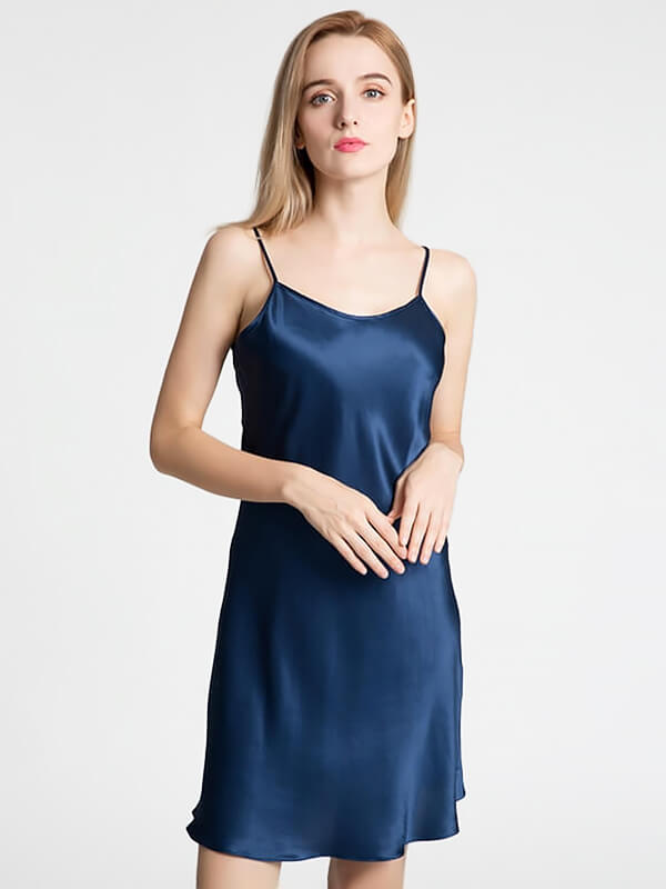 22 Momme Classic Round Neck Silk Slip Nightgown [FS012] - $149.00 :  FreedomSilk, Best Silk Pillowcases, Silk Sheets, Silk Pajamas For Women, Silk  Nightgowns Online Store