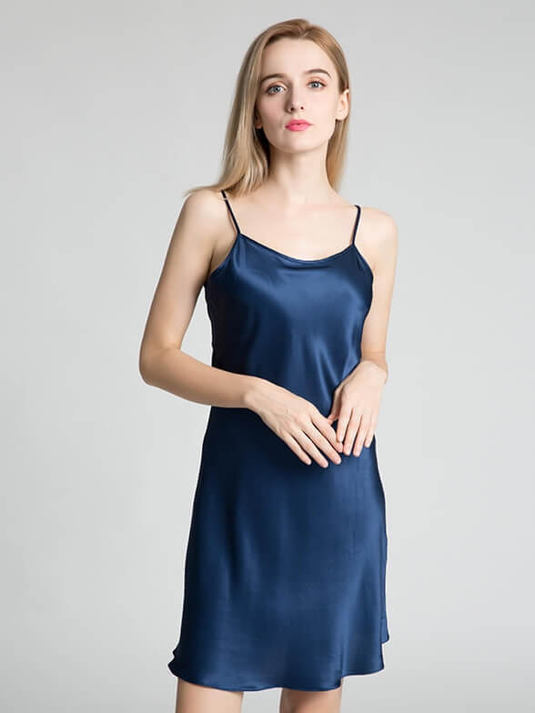 22 Momme Classic Round Neck Mid-Length Silk Chemise