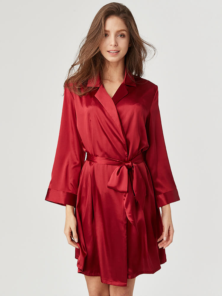 22 Momme Classic Lapel Collar Long Sleeve Silk Robe For Women