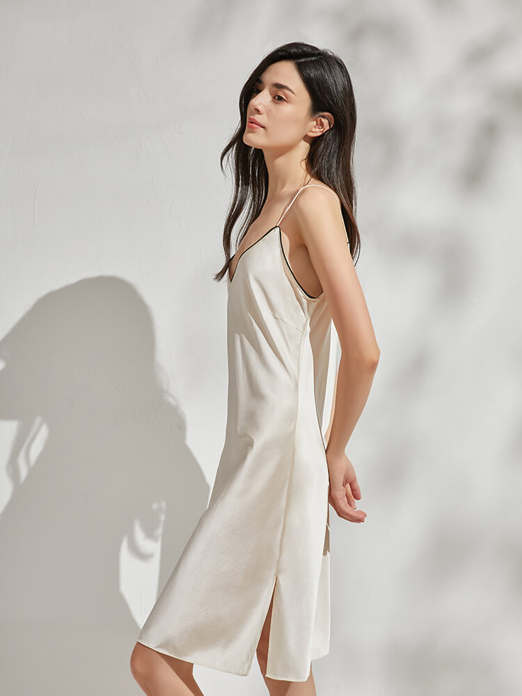 22 Momme Short-sleeve Tie Neck Trimmed Silk Nightdress