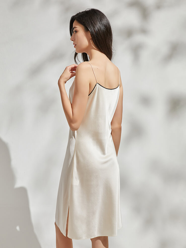 22 Momme Short-sleeve Tie Neck Trimmed Silk Nightdress
