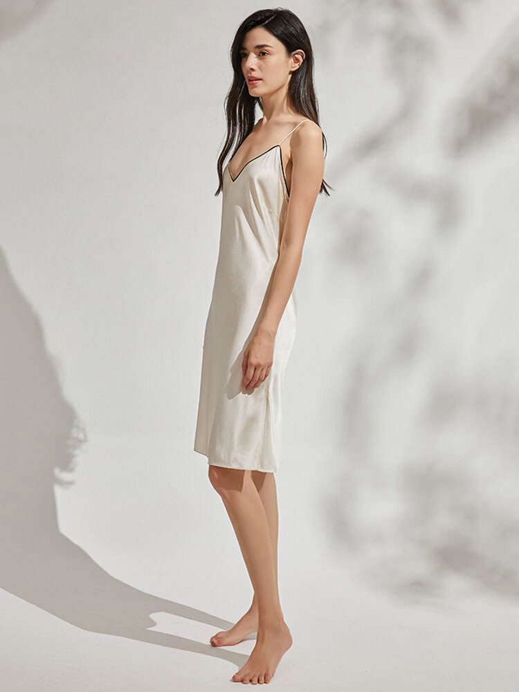 22 Momme Short-sleeve Tie Neck Trimmed Silk Nightdress