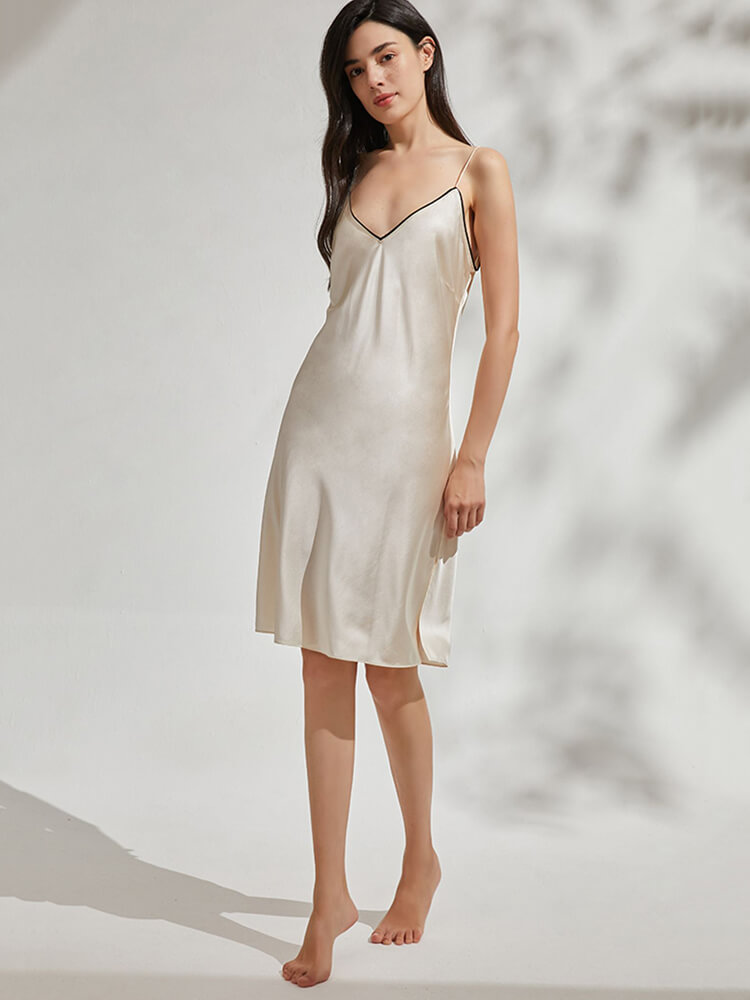 22 Momme Short-sleeve Tie Neck Trimmed Silk Nightdress