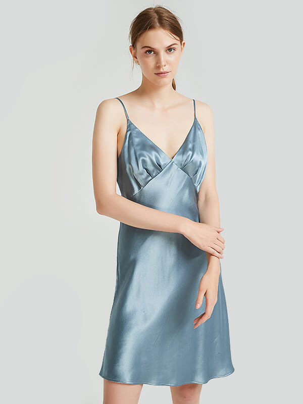 22 Momme Elegant Spaghetti Strap V-Neck Silk Chemise Nightgown