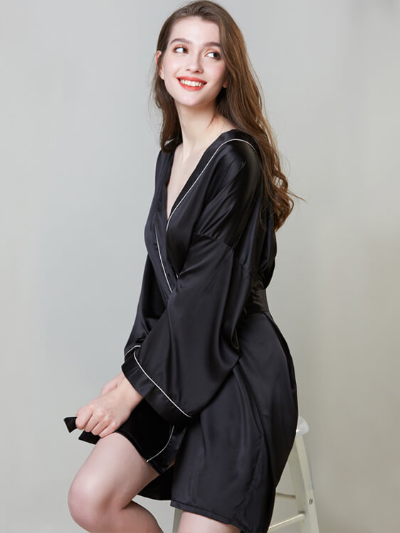 19 Momme Piped Short Silk Bride and Bridesmaids Bathrobe