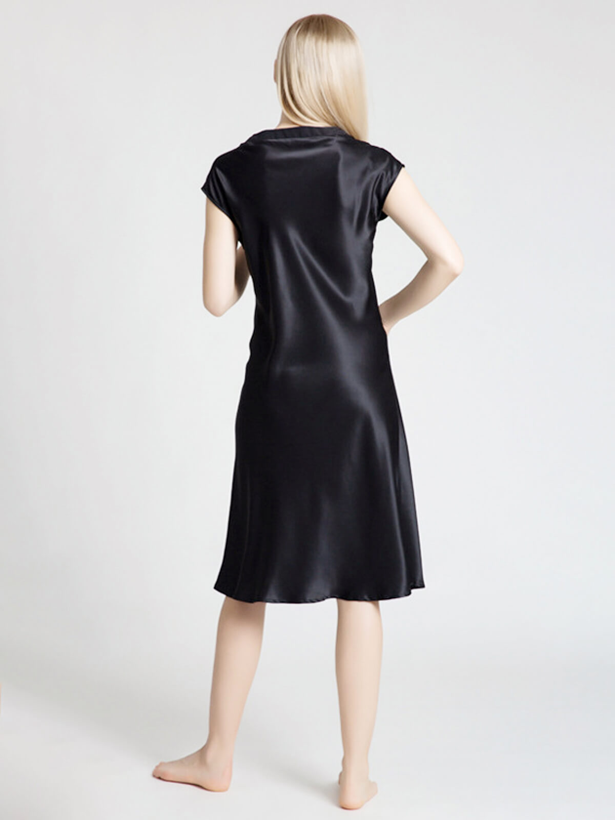 22 Momme V-Neck Elegant Mid-Length Silk Nightgown Drop Shoulders
