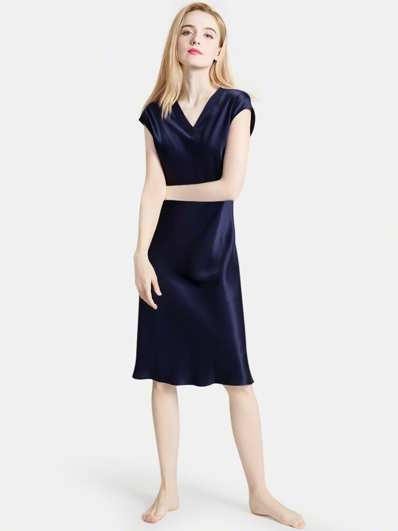22 Momme V-Neck Elegant Mid-Length Silk Nightgown Drop Shoulders