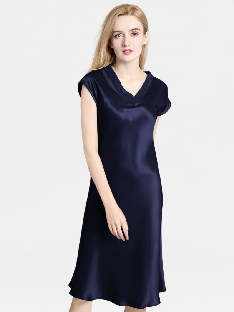 22 Momme V-Neck Elegant Mid-Length Silk Nightgown Drop Shoulders