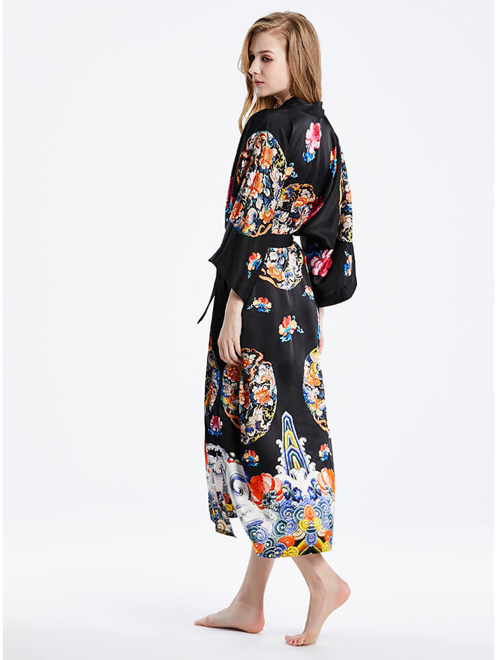 16 Momme Hand Painted Sea Waves Long Silk Kimono Robe