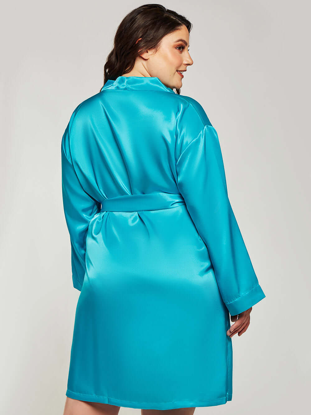 19 Momme Comfortable and Stylish Plus Size Silk Robe For Women