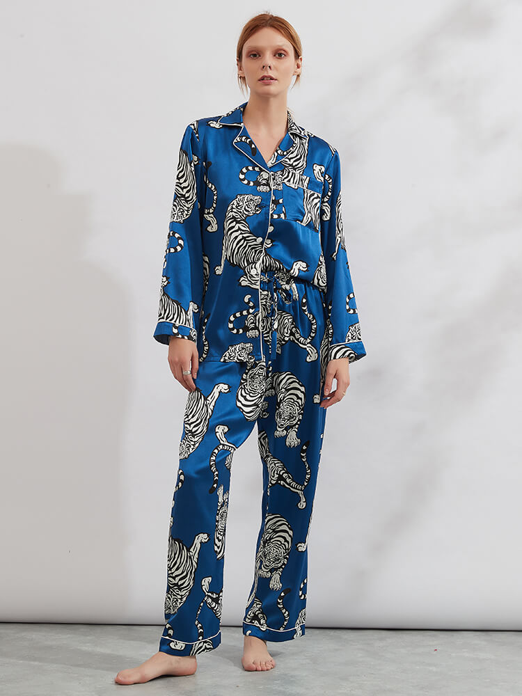19 Momme Animal Printed Womens Navy Blue Tiger Silk Pajamas Set