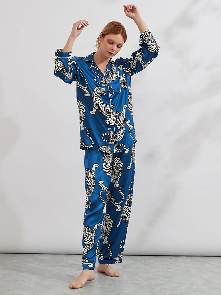 19 Momme Tiger Printed Blue Long Silk Pajama Set for Women