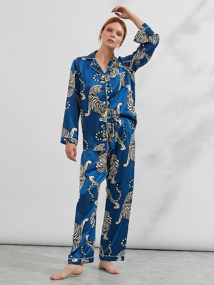 19 Momme Animal Printed Womens Navy Blue Tiger Silk Pajamas Set