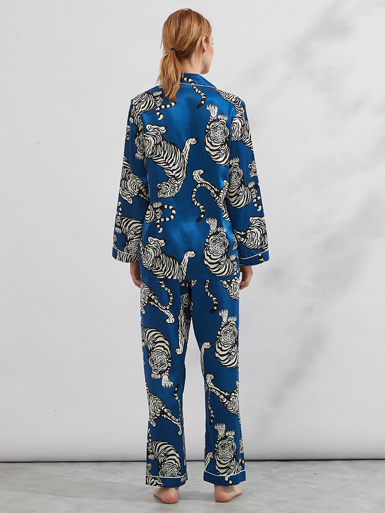 19 Momme Animal Printed Womens Navy Blue Tiger Silk Pajamas Set