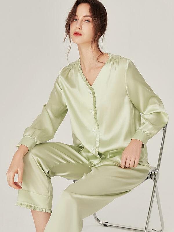 22 Momme V-Neck Fungus-Trimmed Long Sleeve Silk Pajamas Set