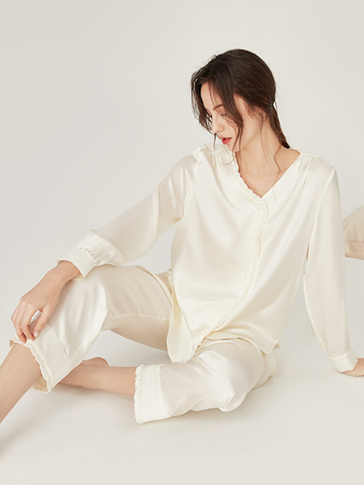 22 Momme V-Neck Fungus-Trimmed Long Sleeve Silk Pajamas Set