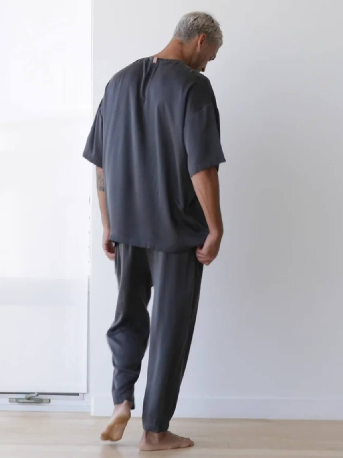 19 Momme Mens Round Neck Short-sleeve Silk Pajama Set