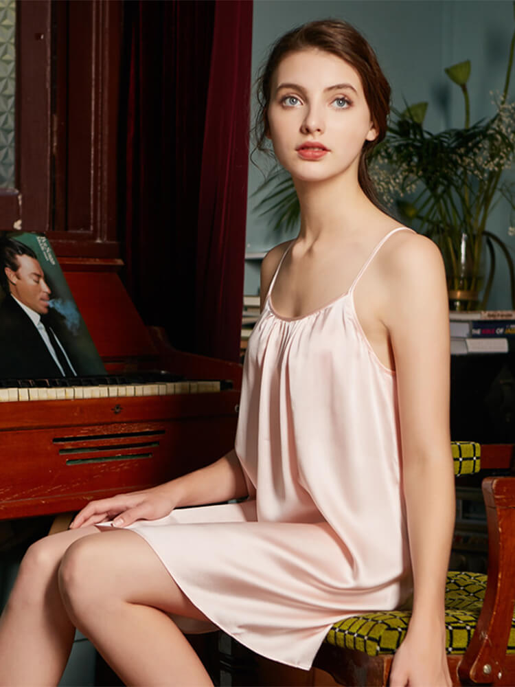 19 Momme Pleated Loose-fitting Silk Slip Nightgown