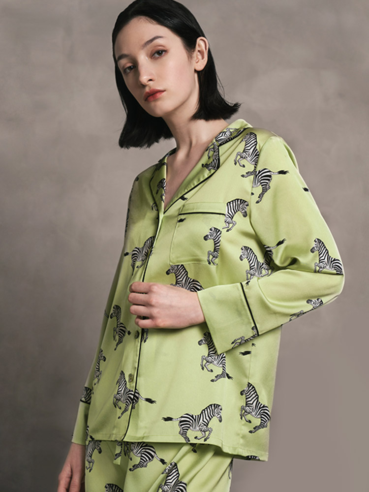 19 Momme Bright Green Zebra Printed Silk Pajama Set For Women