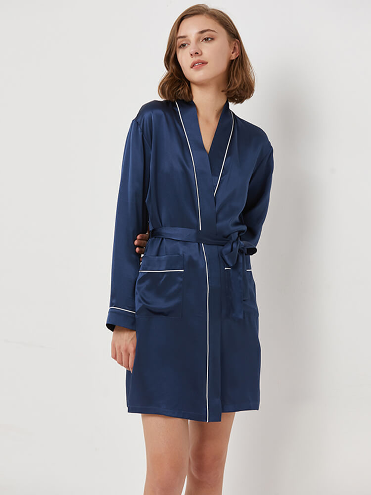 19 Momme Contrasting Silk Cami Pajamas Robe Set For Women