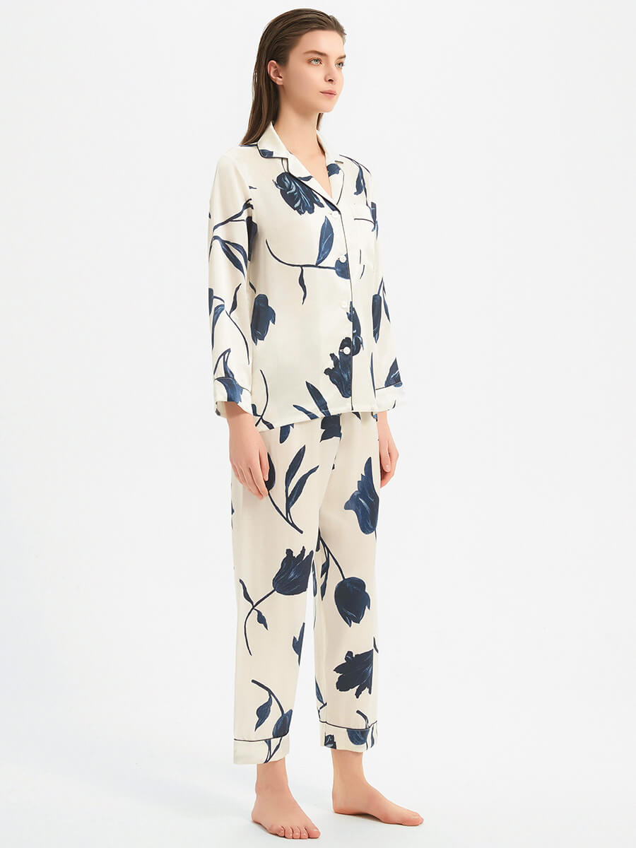 22 Momme White and Navy Lily Floral Printed Silk Pajama Set