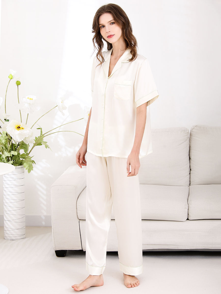 19 Momme Soft Green And Ivory Short Sleeve Silk Pajamas Set