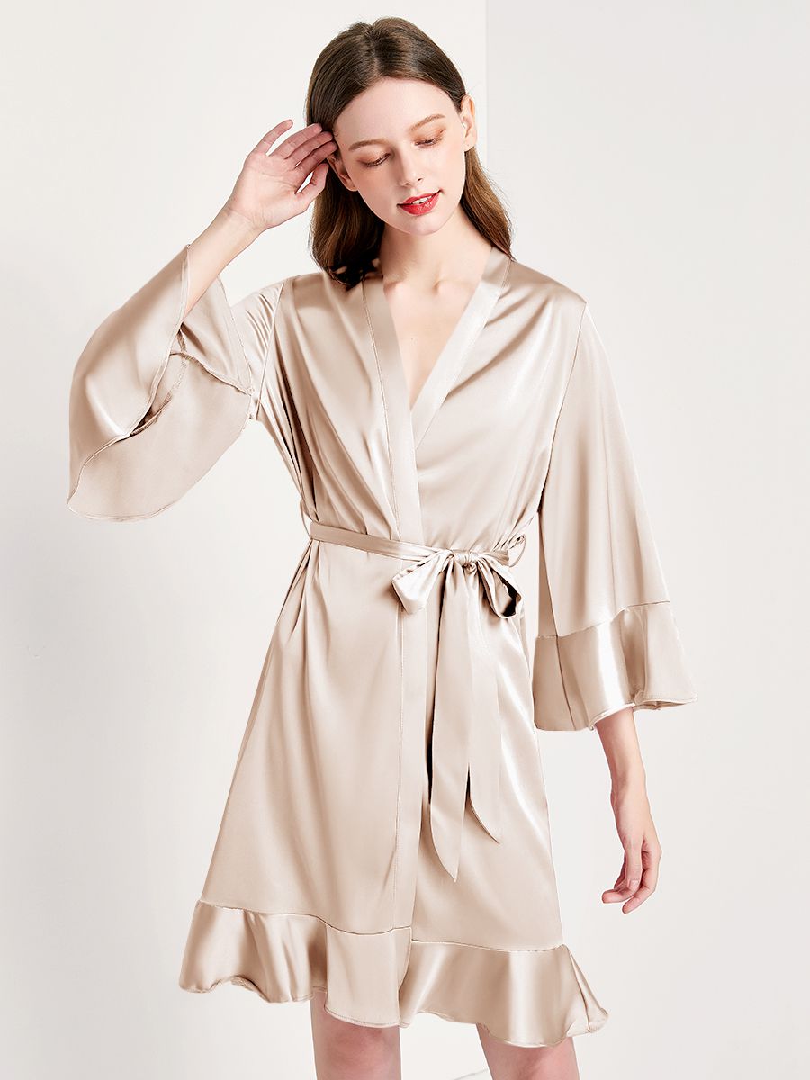 19 Momme Feminine Ruffled Short Silk Robe