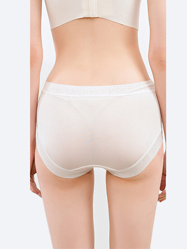 Breathable Seamless Ladies Silk Boxers Underwear