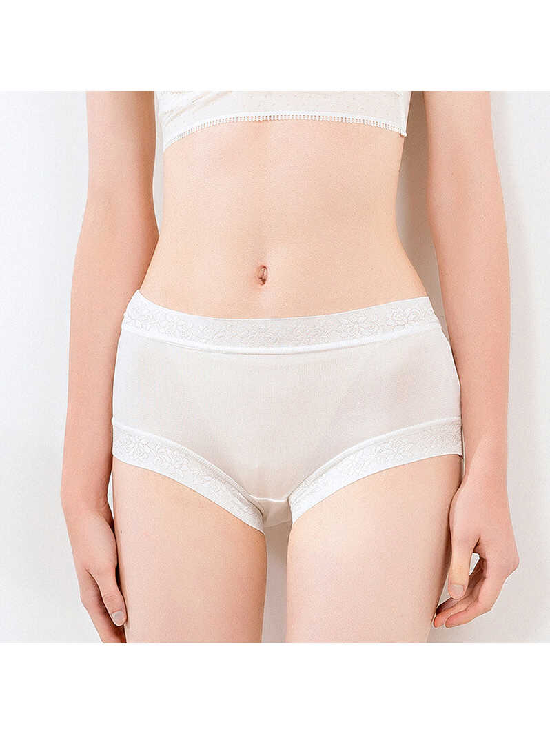 Breathable Seamless Ladies Silk Boxers Underwear