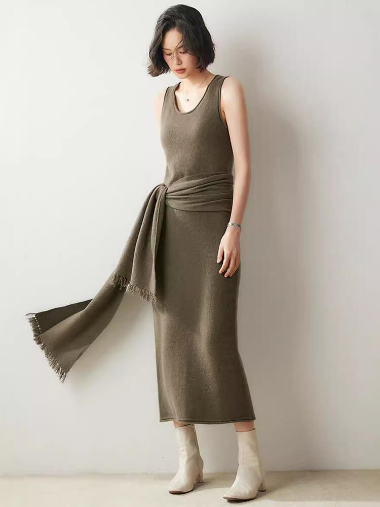 Sleeveless Scoop Neck Midi Cashmere Tank Dress