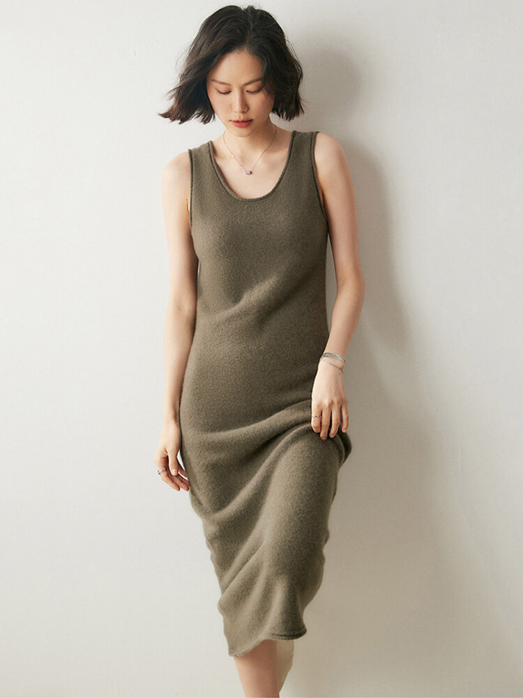 Sleeveless Scoop Neck Midi Cashmere Tank Dress