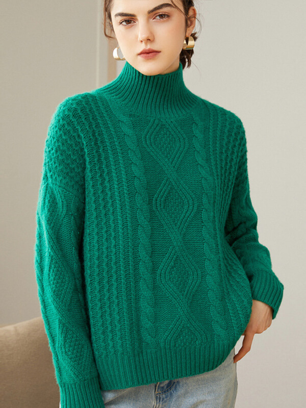 Cable-Knit Turtleneck Cashmere Sweater