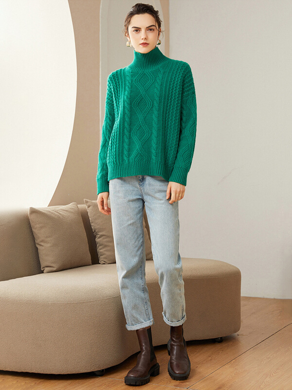 Cable-Knit Turtleneck Cashmere Sweater