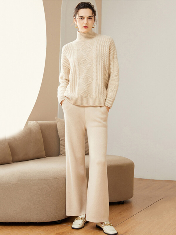 Cable-Knit Turtleneck Cashmere Sweater