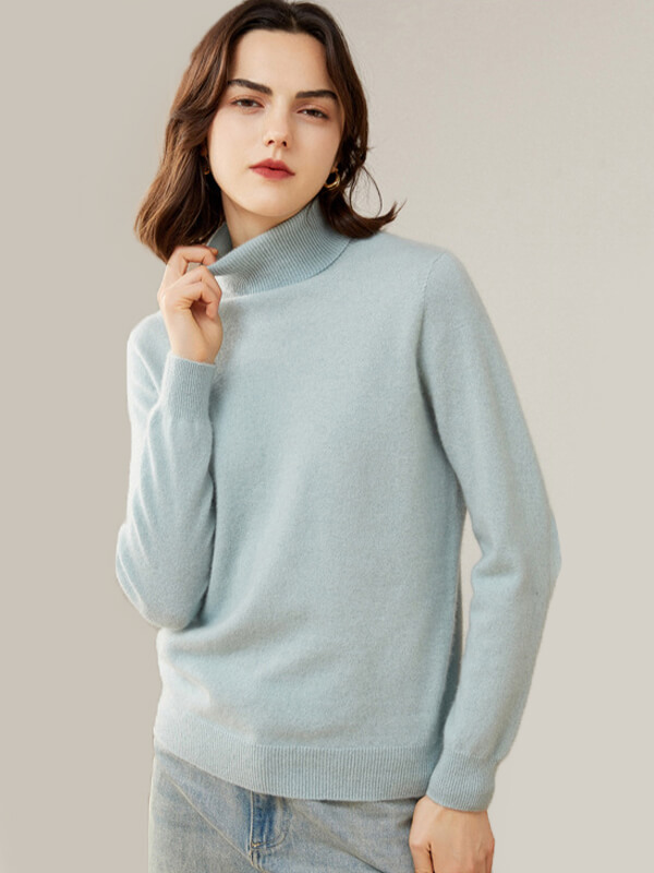 Classic Cashmere Turtleneck Sweater